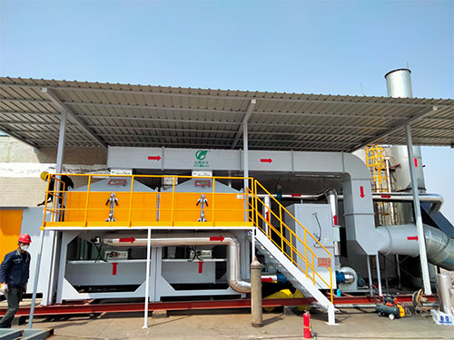 涂裝廢氣含水且溫度高怎么處理